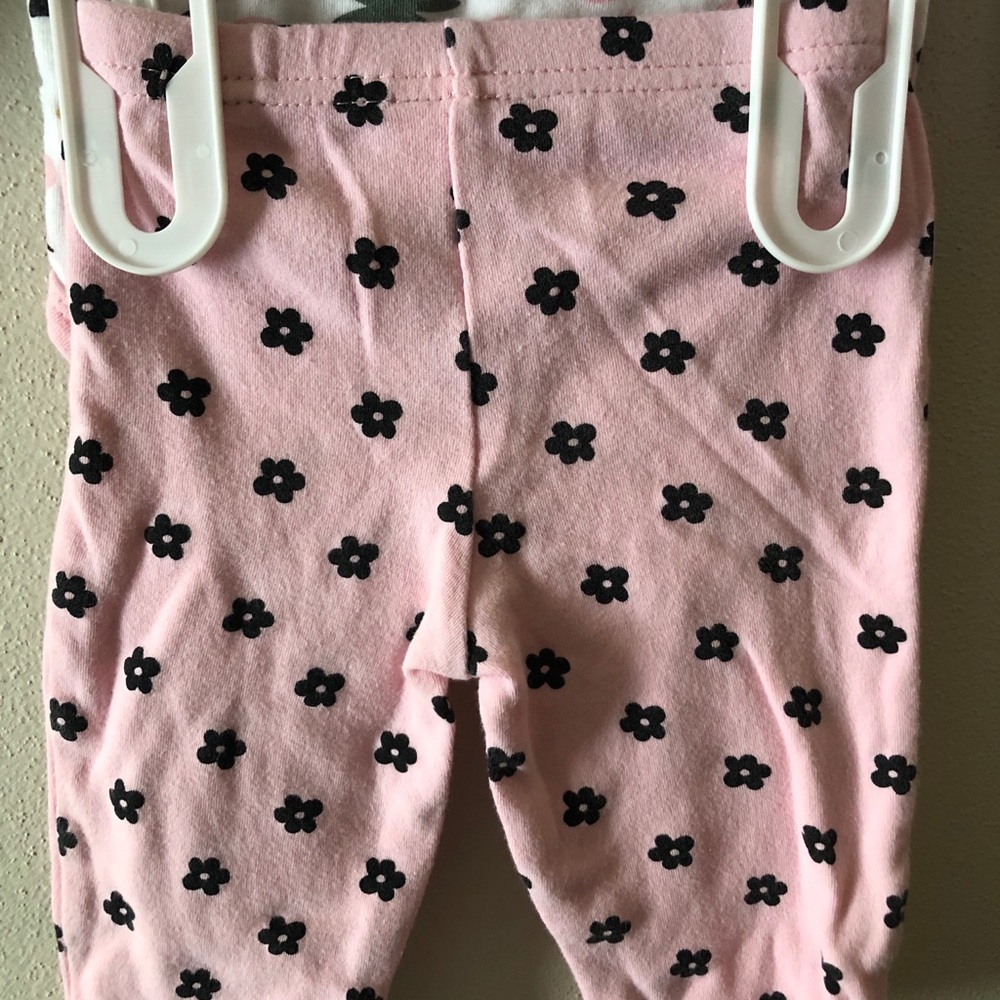 Baby Girl 2 piece “Daddy’s Little Love” - Picture 5 of 5